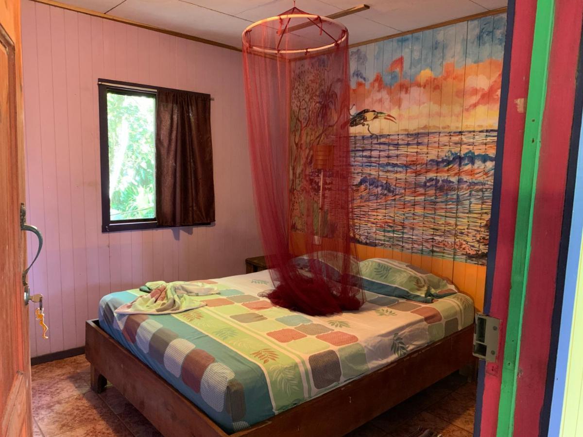 Brigitte'S Ranch Hotel Cahuita Ngoại thất bức ảnh