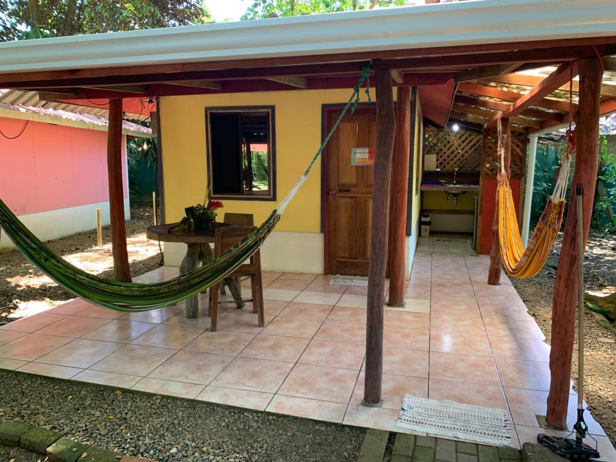 Brigitte'S Ranch Hotel Cahuita Ngoại thất bức ảnh