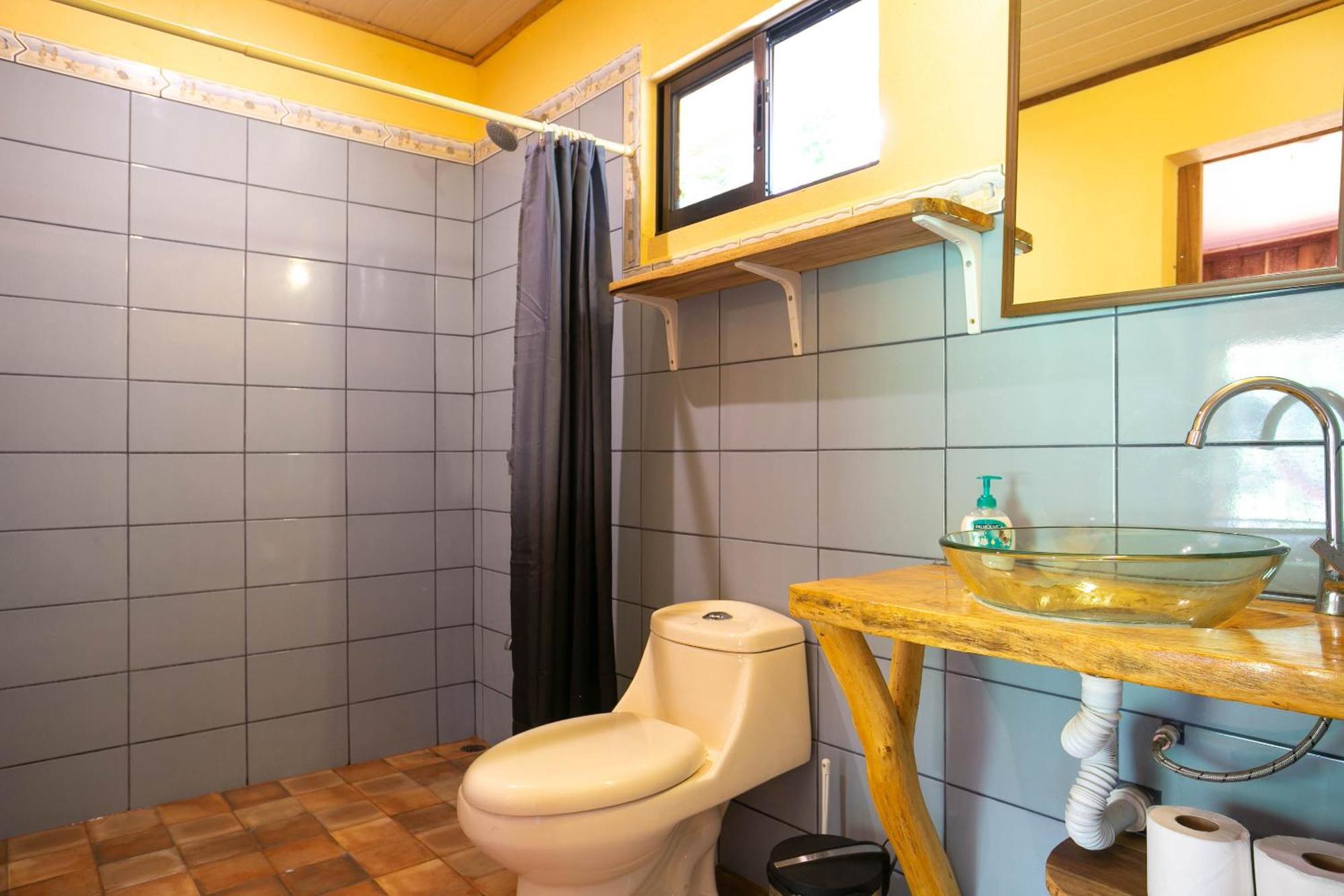 Brigitte'S Ranch Hotel Cahuita Ngoại thất bức ảnh
