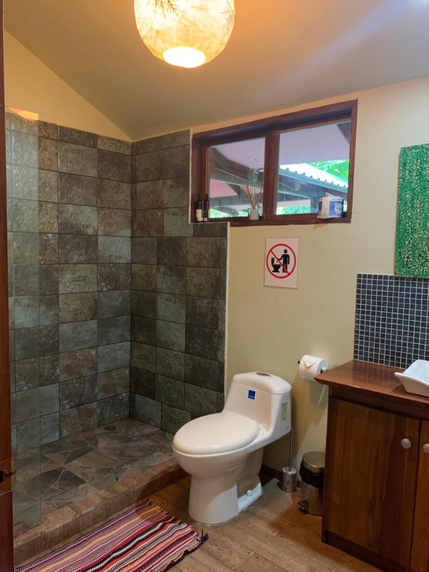 Brigitte'S Ranch Hotel Cahuita Ngoại thất bức ảnh