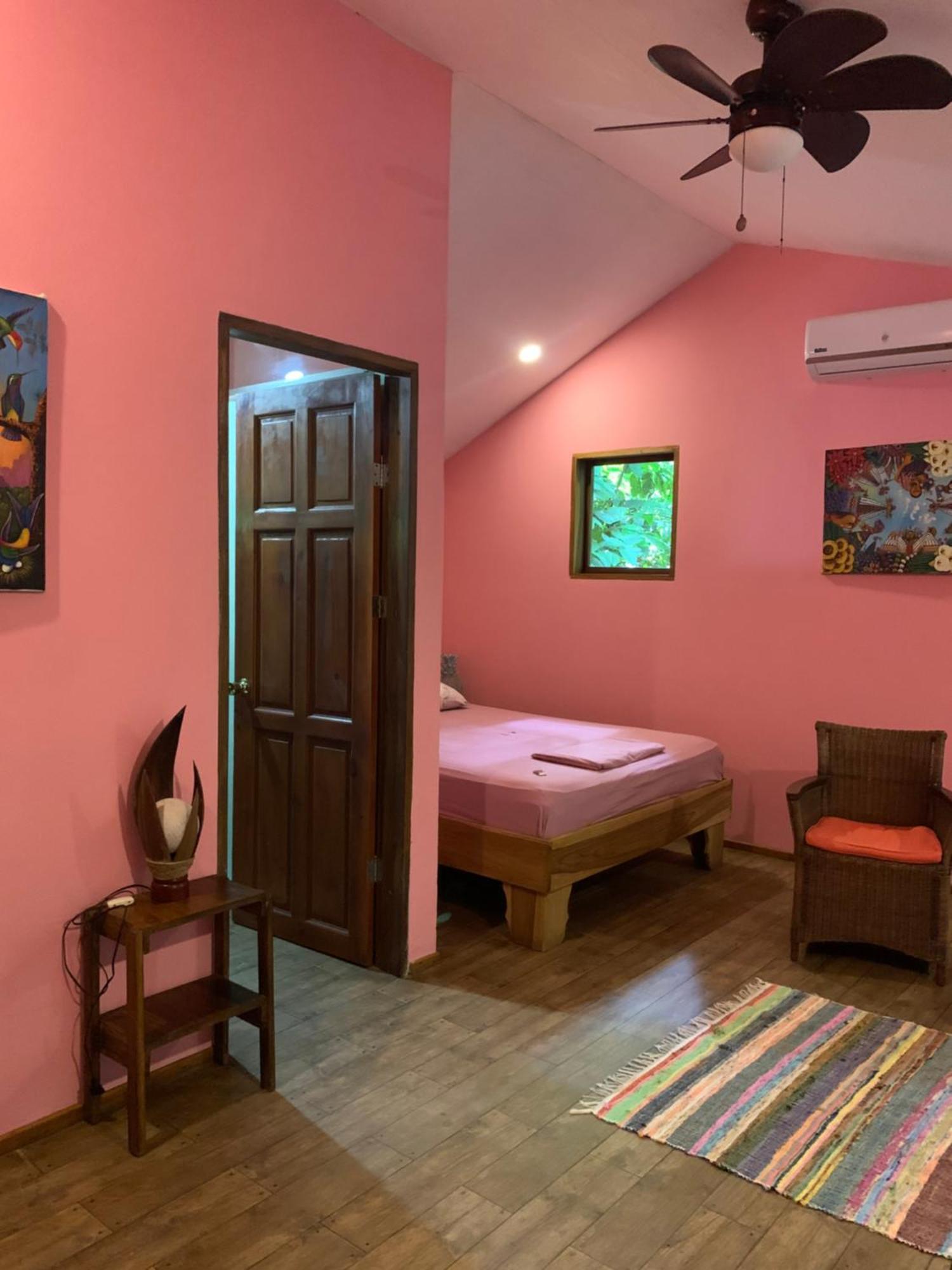 Brigitte'S Ranch Hotel Cahuita Ngoại thất bức ảnh